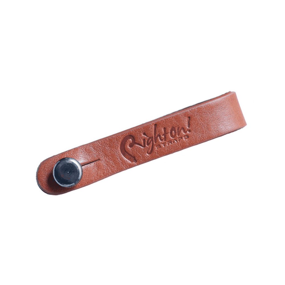 RightOn Woody Acoustic Headstock/Neck Strap Link - A Must-Have for Guitarists!